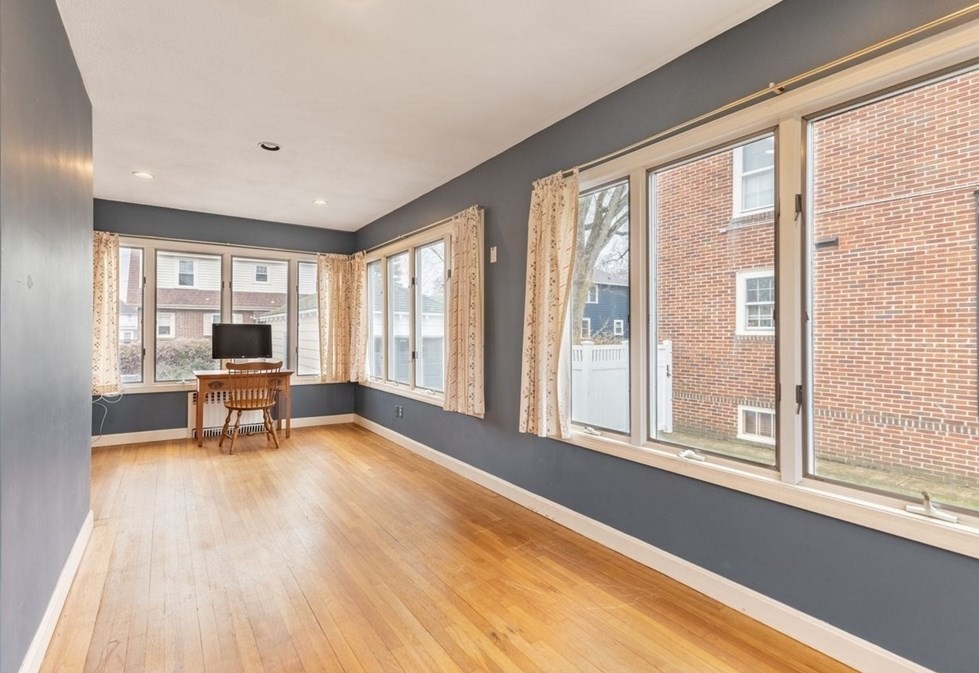 360 Payson Rd, Belmont MA 02478-2720 exterior