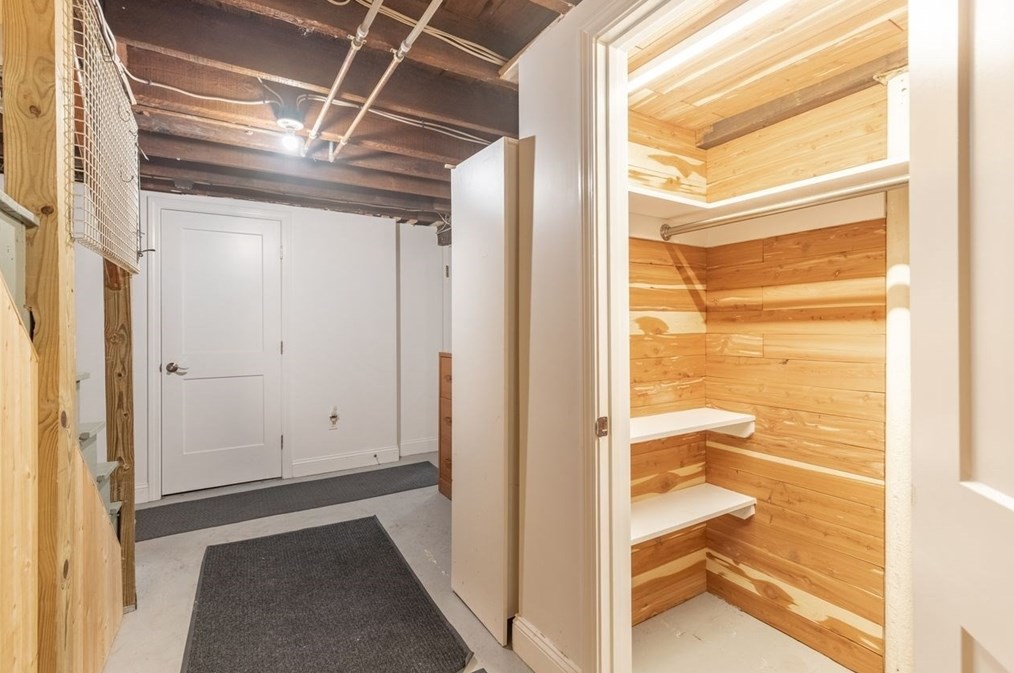 360 Payson Rd, Belmont MA 02478-2720 exterior