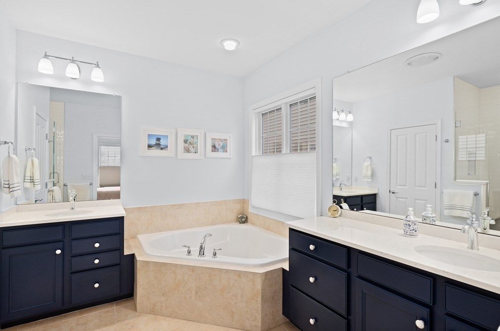 9 Looking Glass, Plymouth MA  02360-4295 exterior