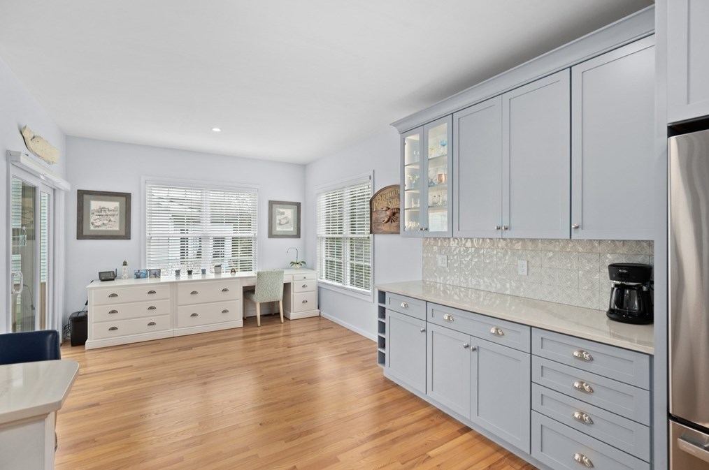 9 Looking Glass, Plymouth MA  02360-4295 exterior