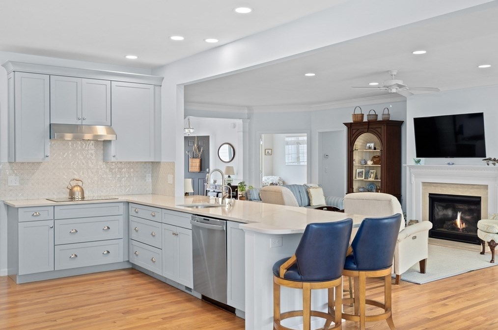 9 Looking Glass, Plymouth MA  02360-4295 exterior