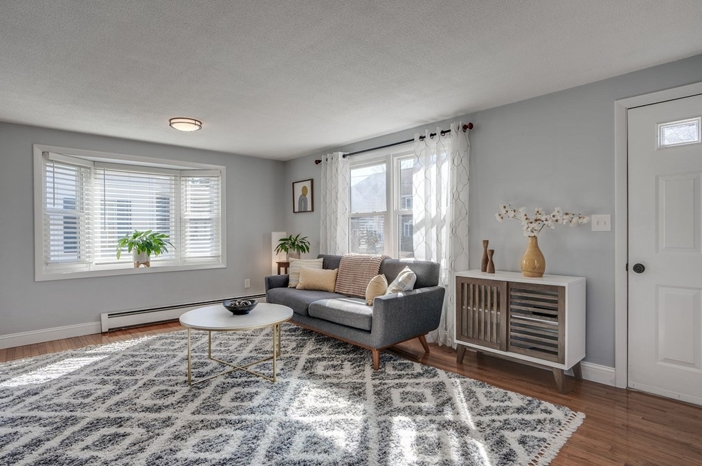 15 Winter St, Reading MA 01867-2642 exterior