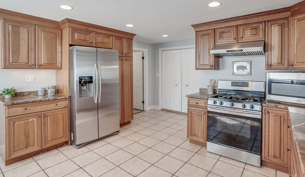 15 Winter St, Reading MA 01867-2642 exterior