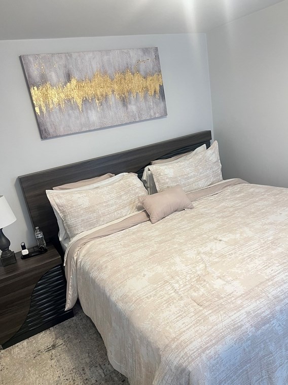 145 Un St, Everett MA  02149-4801 exterior