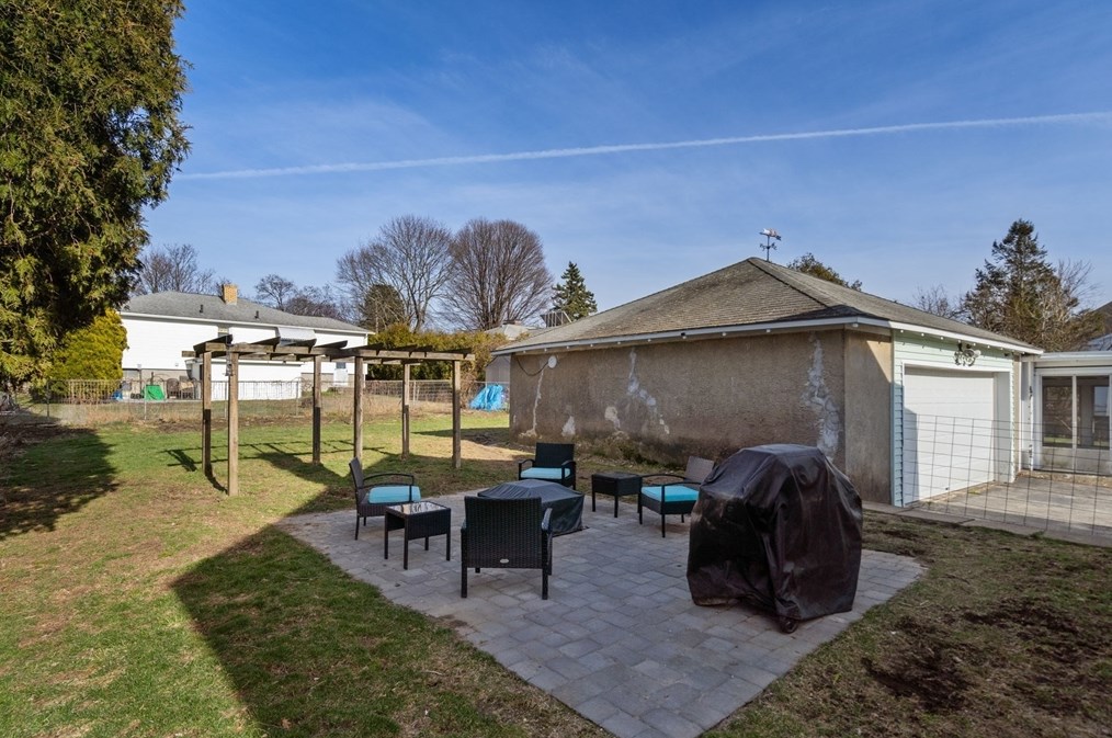 123 Allston Ave, Worcester MA  01604-3324 exterior