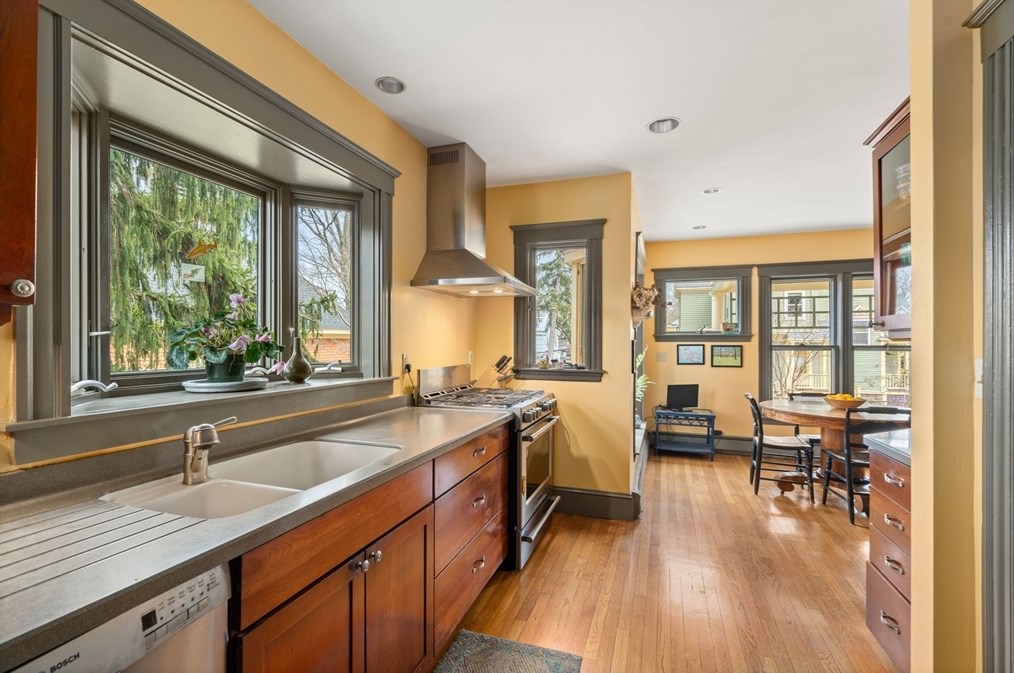 90 School St, Belmont MA 02478-3013 exterior