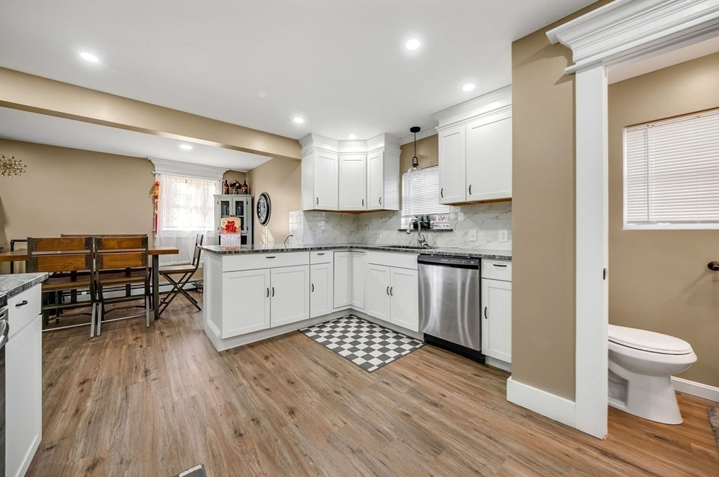 26 Murdock Ave, Winchendon MA  01475-1536 exterior