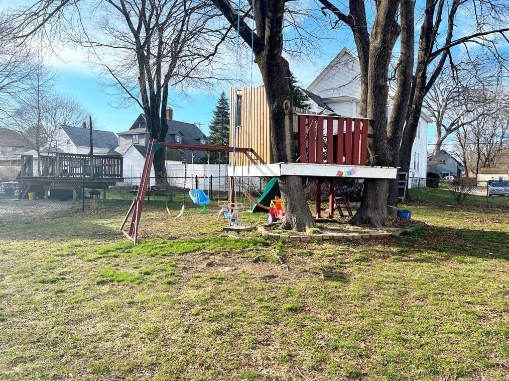 38 Rock St, Mansfield MA  02048-2347 exterior