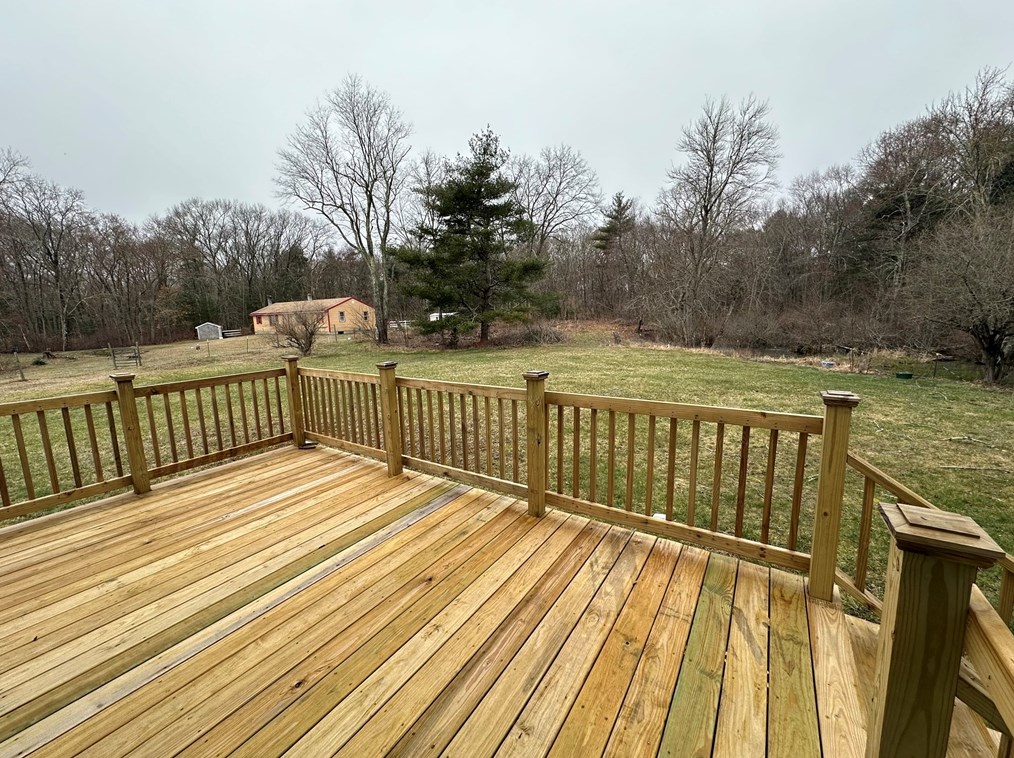 260 Tremont St, Rehoboth MA  02769-2706 exterior