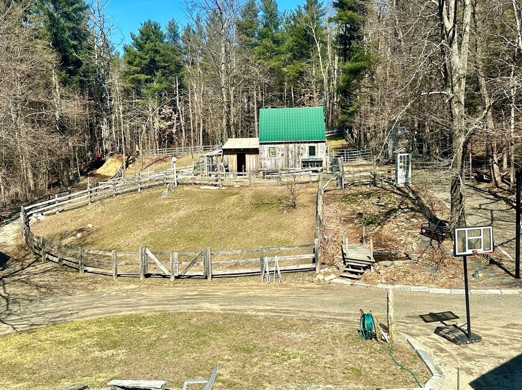 26 West St, Worcester MA 01609-2307 exterior