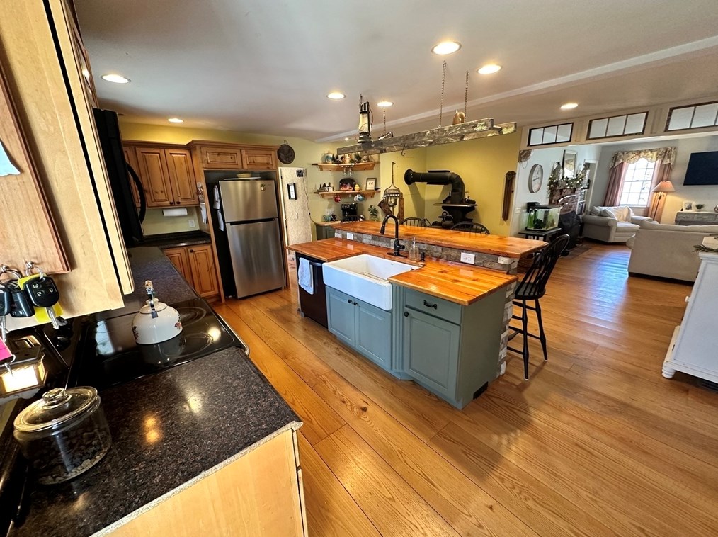 26 West St, Worcester MA 01609-2307 exterior