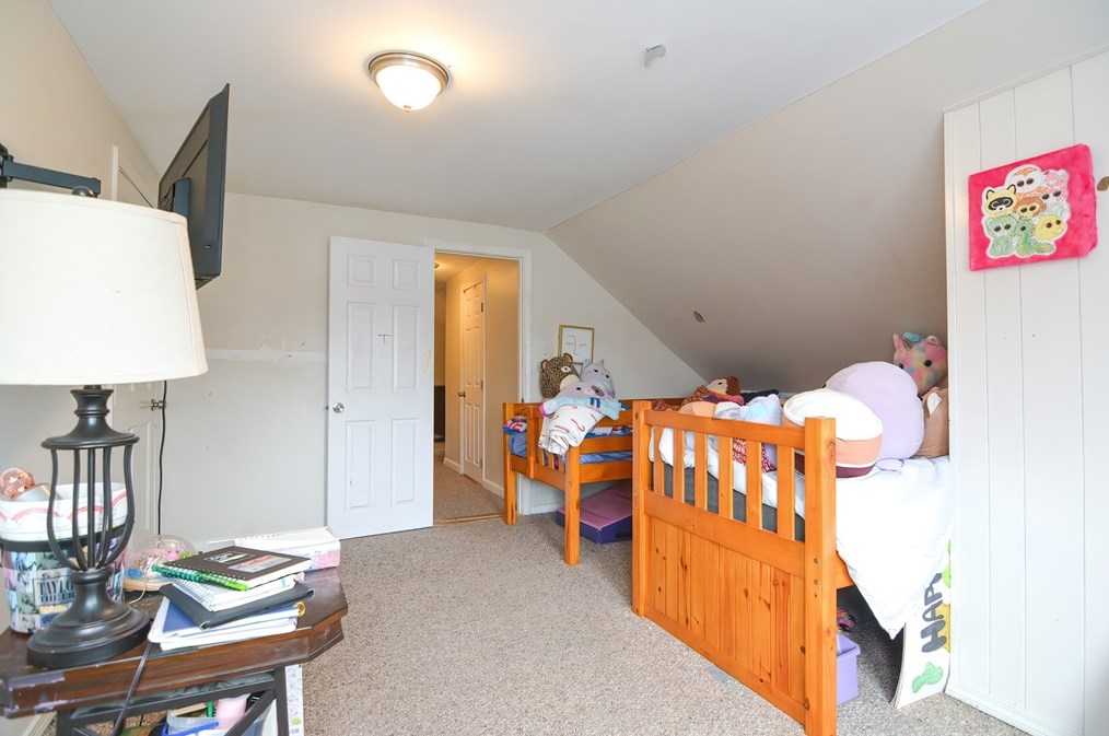 90 Christine St, Worcester MA  01606-2368 exterior