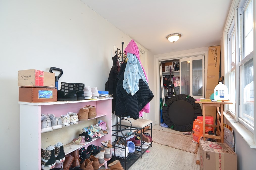 90 Christine St, Worcester MA  01606-2368 exterior