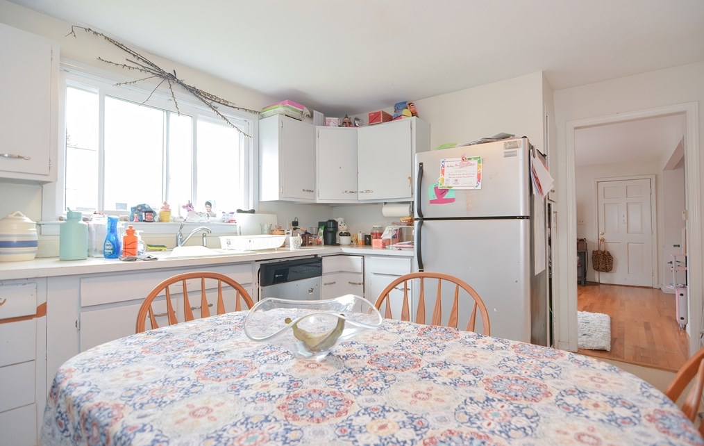 90 Christine St, Worcester MA  01606-2368 exterior