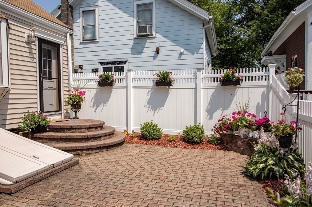 15 Water St, Boston MA 02167-3180 exterior