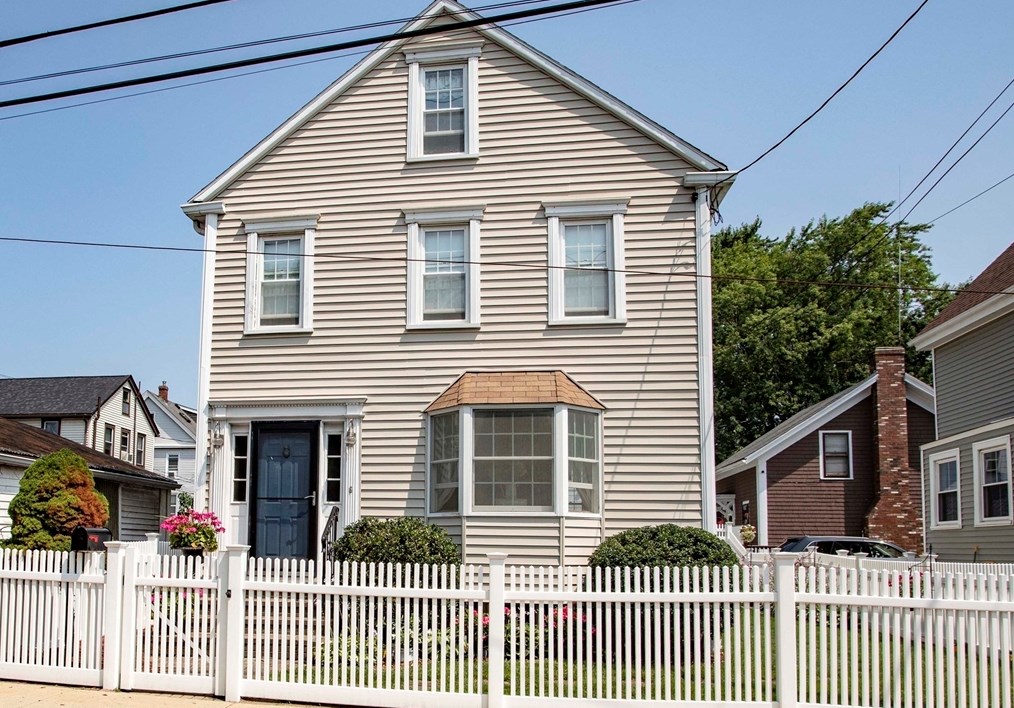 15 Water St, Boston MA 02167-3180 exterior