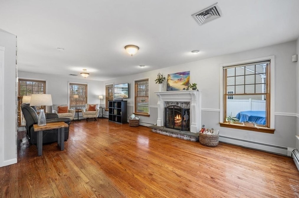 730 Dickinson St, Fall River MA  02721-4535 exterior