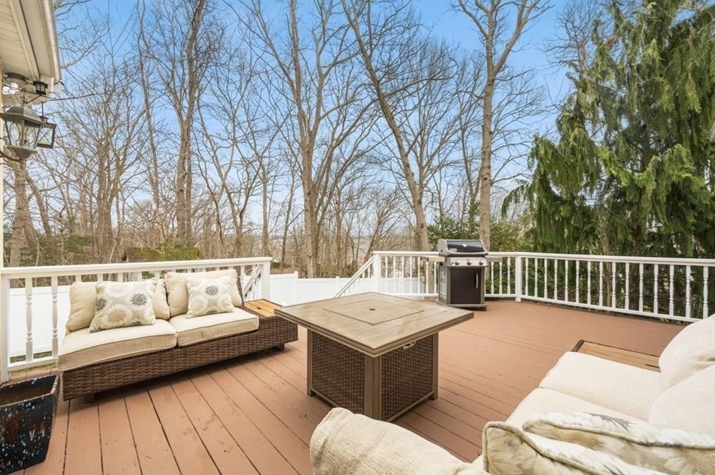 730 Dickinson St, Fall River MA  02721-4535 exterior