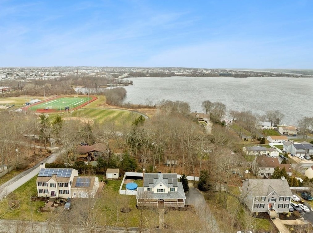 730 Dickinson St, Fall River MA  02721-4535 exterior