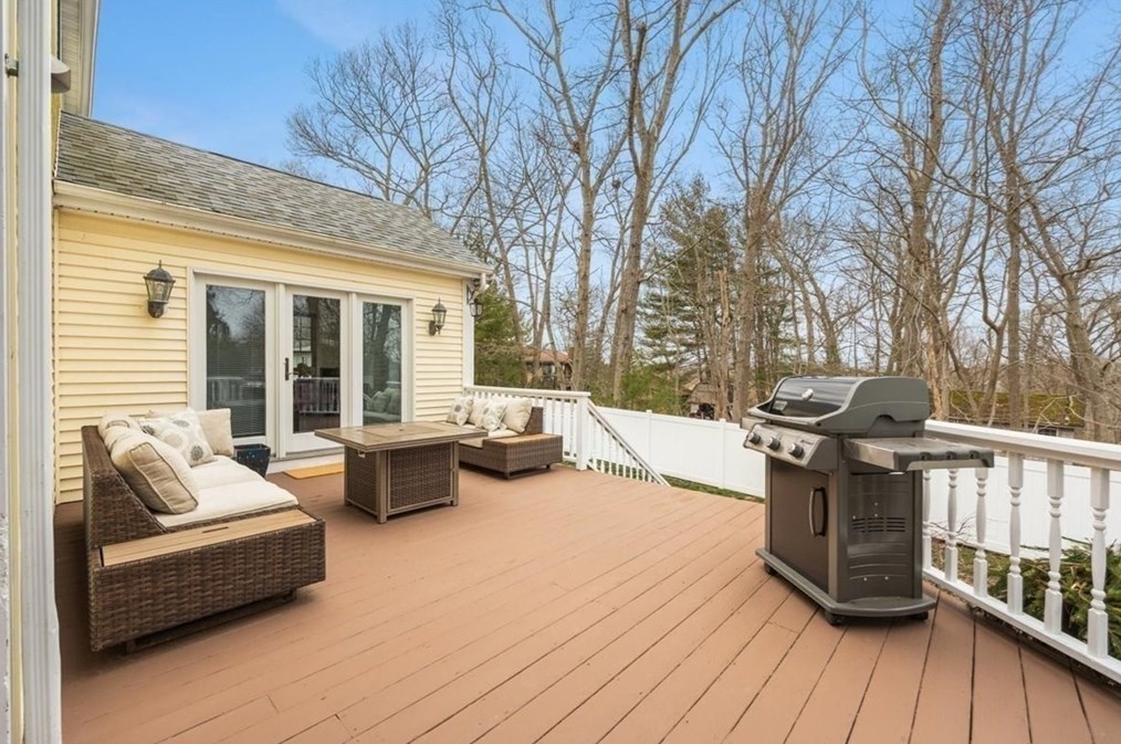 730 Dickinson St, Fall River MA  02721-4535 exterior