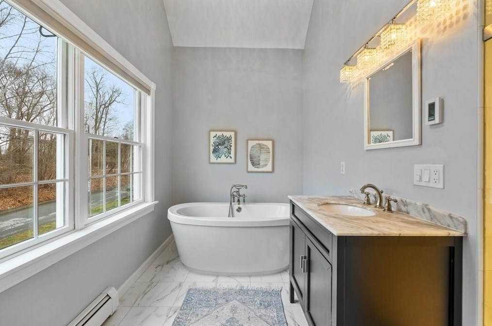 730 Dickinson St, Fall River MA  02721-4535 exterior