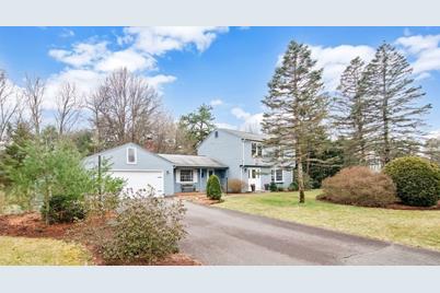 73 Oak Hollow Dr, Longmeadow, MA 01106 - MLS 73218025 - Coldwell 