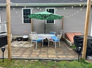 307 Charge Pond Rd, Wareham MA  02571-1108 exterior