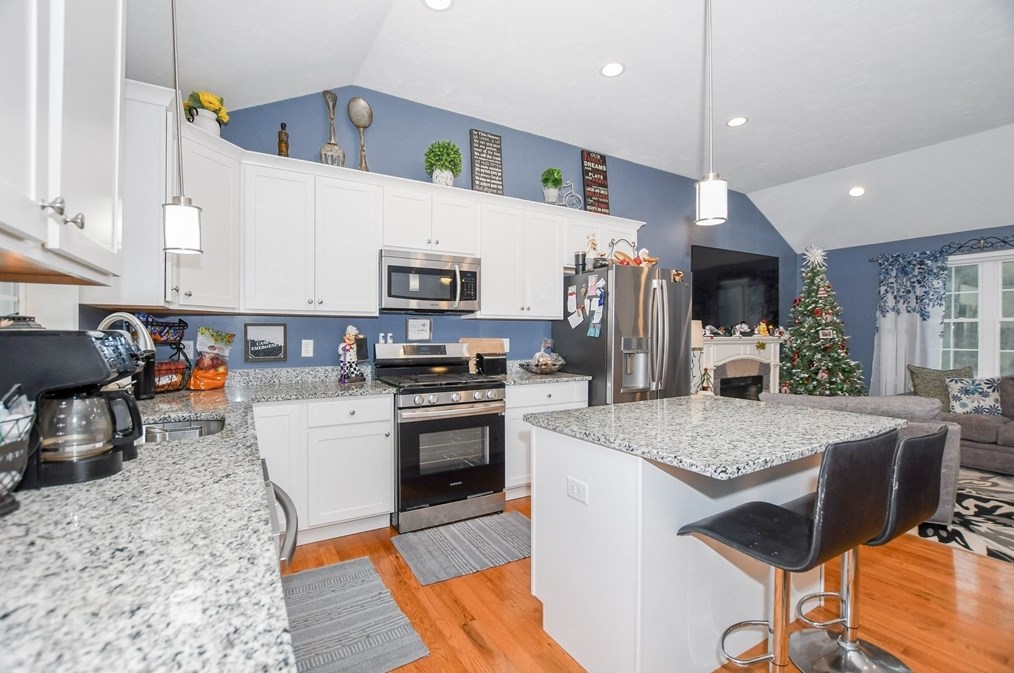 307 Charge Pond Rd, Wareham MA  02571-1108 exterior