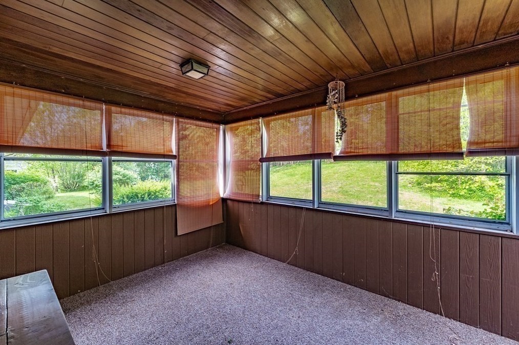 5 Brookside Cir, Wilbraham MA 01095-2102 exterior