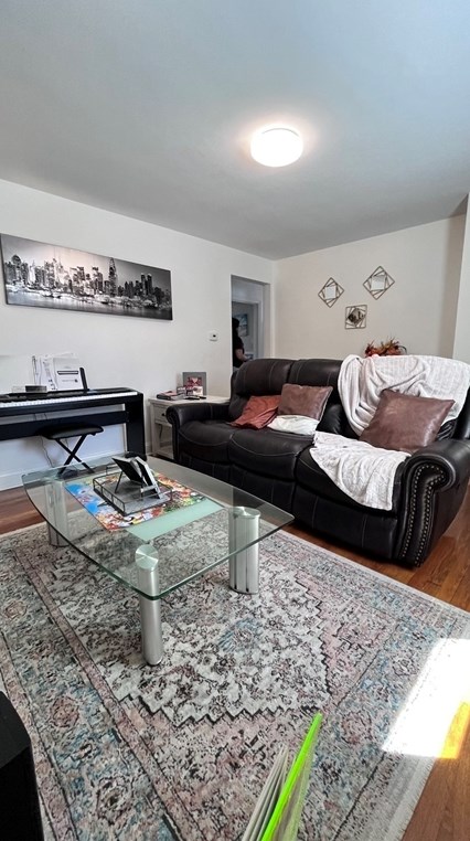 538 Grove St, Worcester MA 01605-1241 exterior