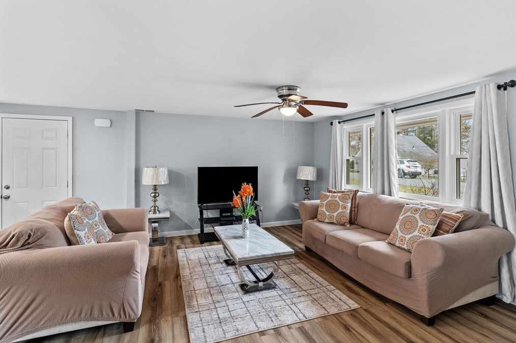 7 Jane Rd, Methuen MA  01844-3947 exterior