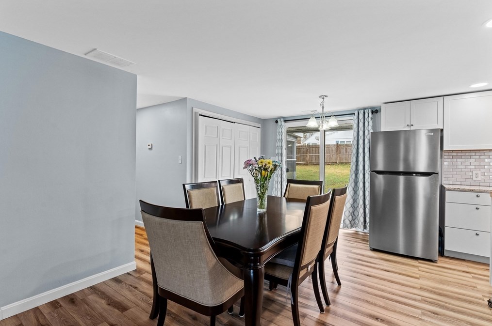 7 Jane Rd, Methuen MA  01844-3947 exterior