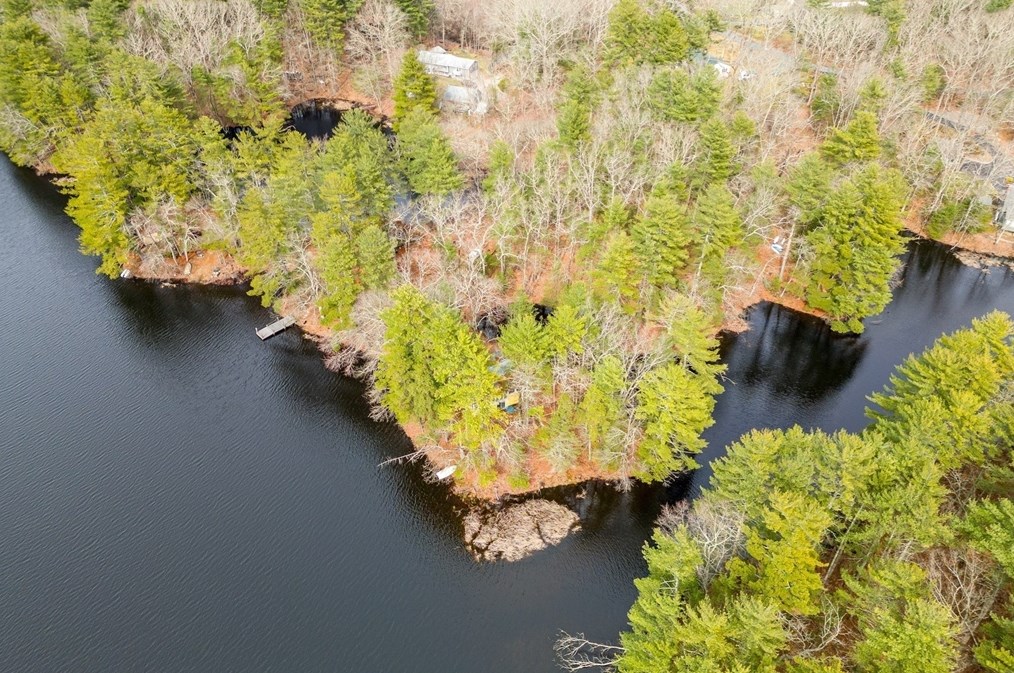 10 Wildwood Ave, Upton MA  01568-1513 exterior