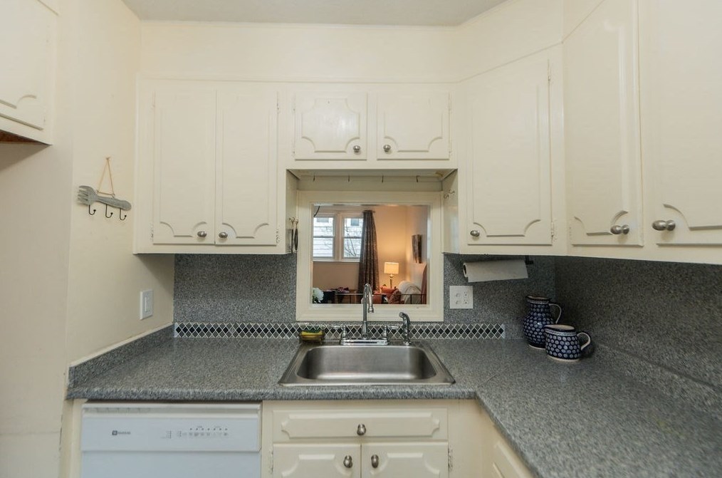 7 Lincoln Park, Marblehead MA 01945-2534 exterior