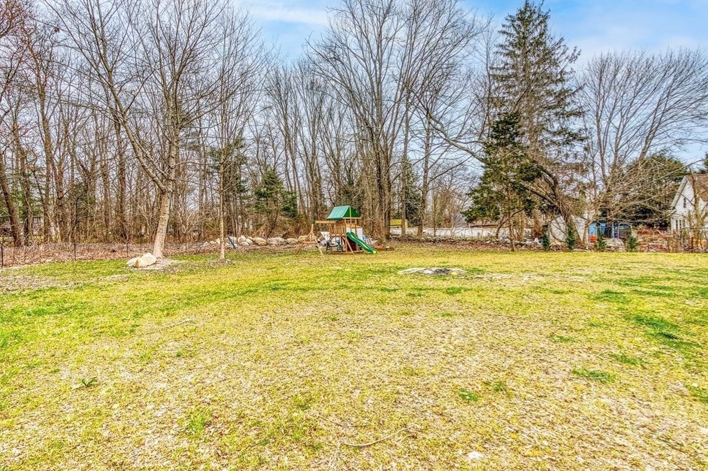 726 Dighton Ave, Taunton MA  02780-7131 exterior