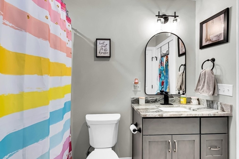 726 Dighton Ave, Taunton MA  02780-7131 exterior