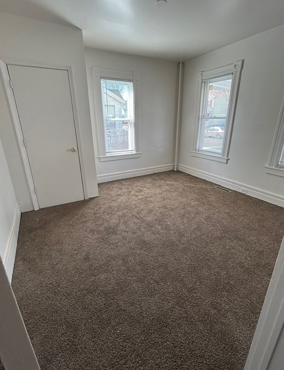 67 Alden St, Springfield MA 01109-3701 exterior