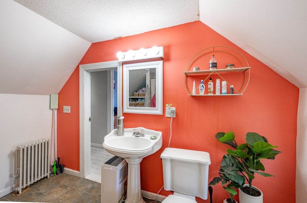 167 Pearl St, Holyoke MA  01040-2506 exterior