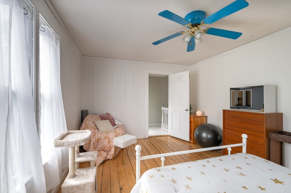 167 Pearl St, Holyoke MA  01040-2506 exterior