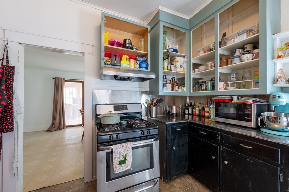 167 Pearl St, Holyoke MA  01040-2506 exterior