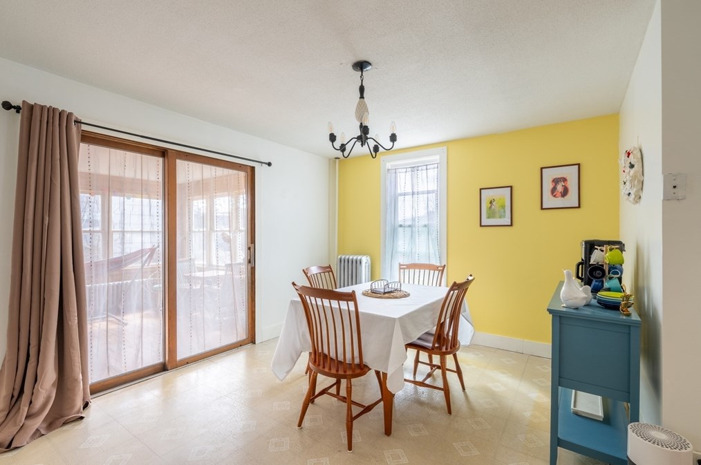 167 Pearl St, Holyoke MA  01040-2506 exterior