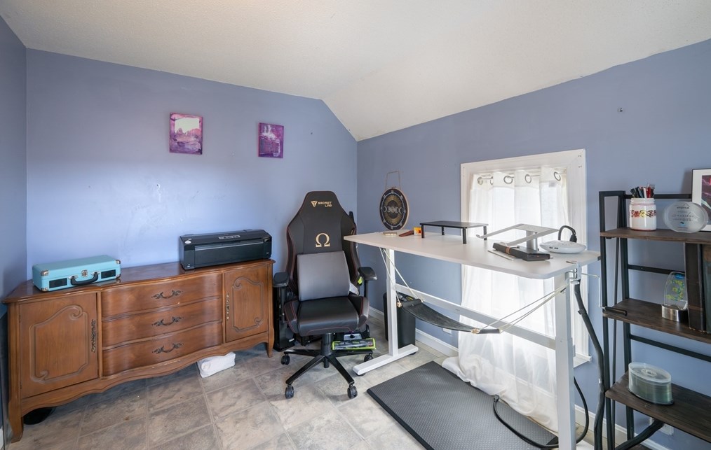 167 Pearl St, Holyoke MA  01040-2506 exterior