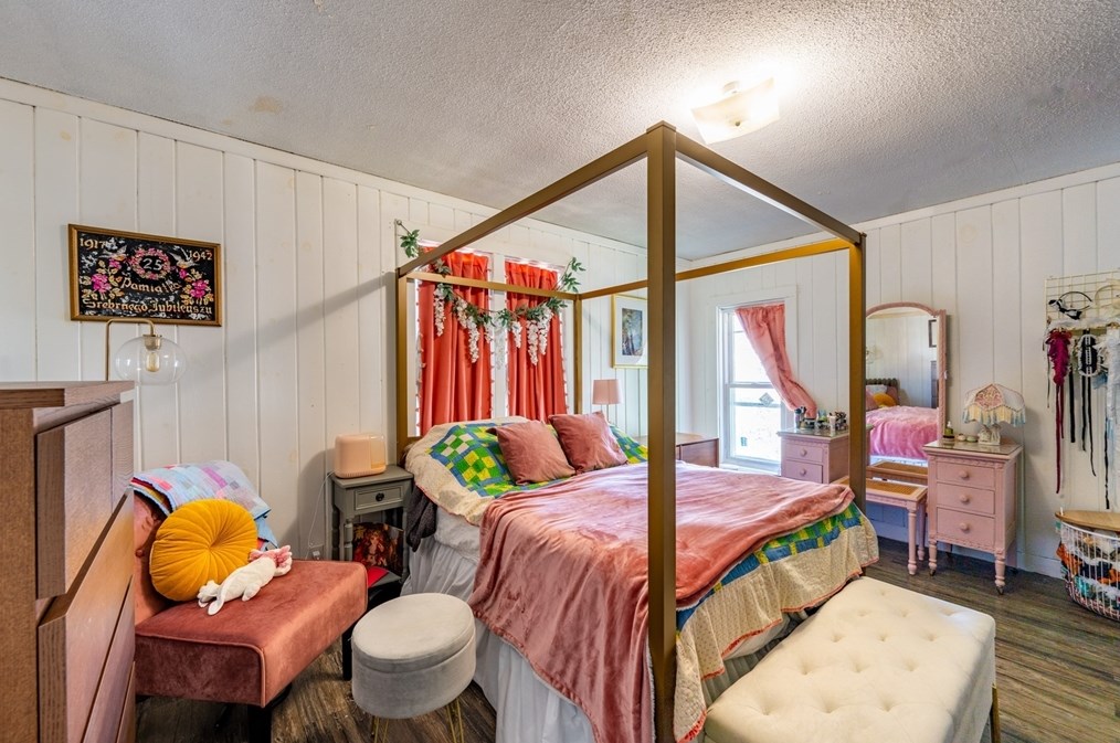 167 Pearl St, Holyoke MA  01040-2506 exterior