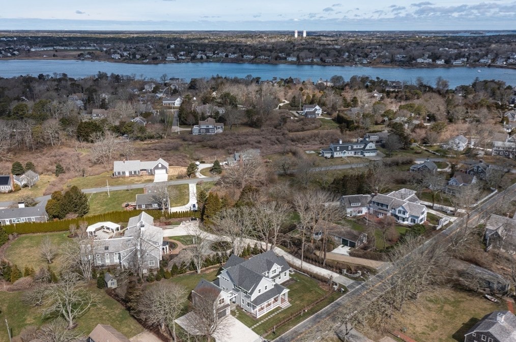 356 Stage Harbor Rd, Chatham MA  02633-2228 exterior