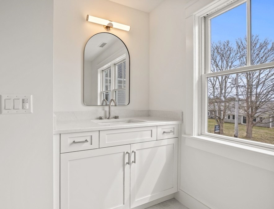 356 Stage Harbor Rd, Chatham MA  02633-2228 exterior