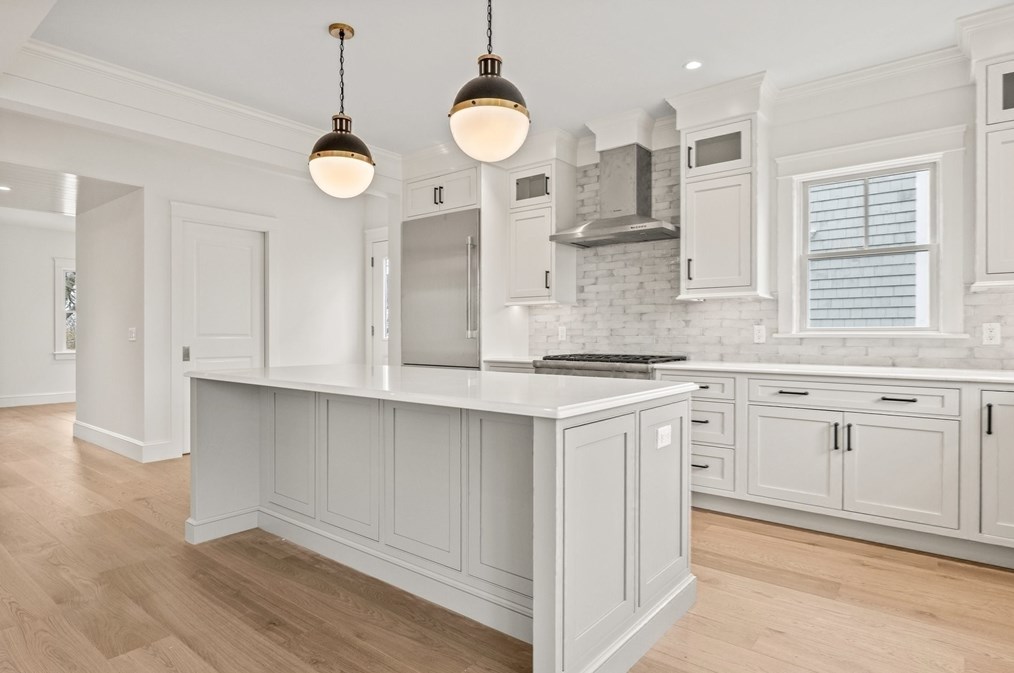 356 Stage Harbor Rd, Chatham MA  02633-2228 exterior