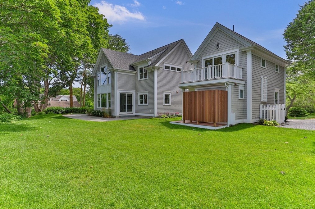 356 Stage Harbor Rd, Chatham MA  02633-2228 exterior