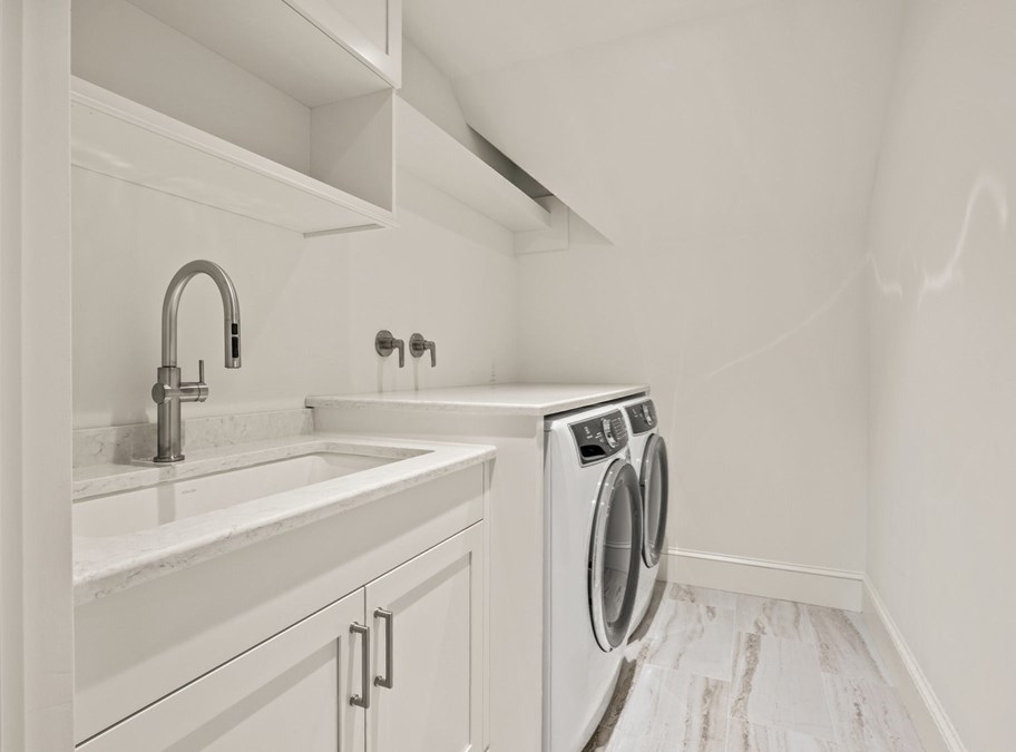 356 Stage Harbor Rd, Chatham MA  02633-2228 exterior