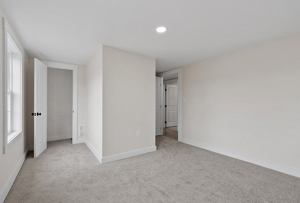 45 Morse Ave, Winchendon MA  01475-1533 exterior