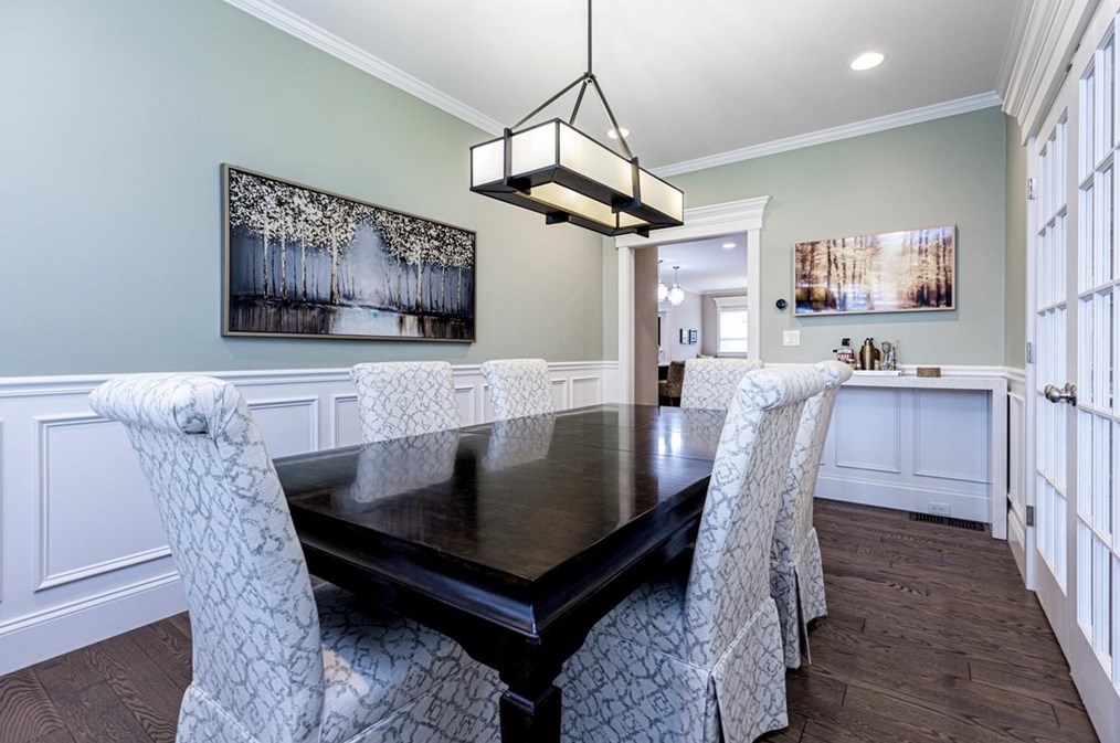 27 Bedford St, Burlington MA 01803-3725 exterior